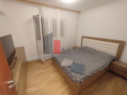 Prima închiriere apartament decomandat 3 camere - Bd. Lacul Tei -Parcul Circului