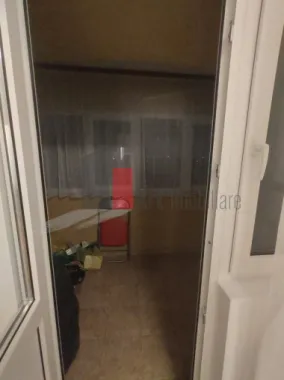 Prima închiriere apartament decomandat 3 camere - Bd. Lacul Tei -Parcul Circului
