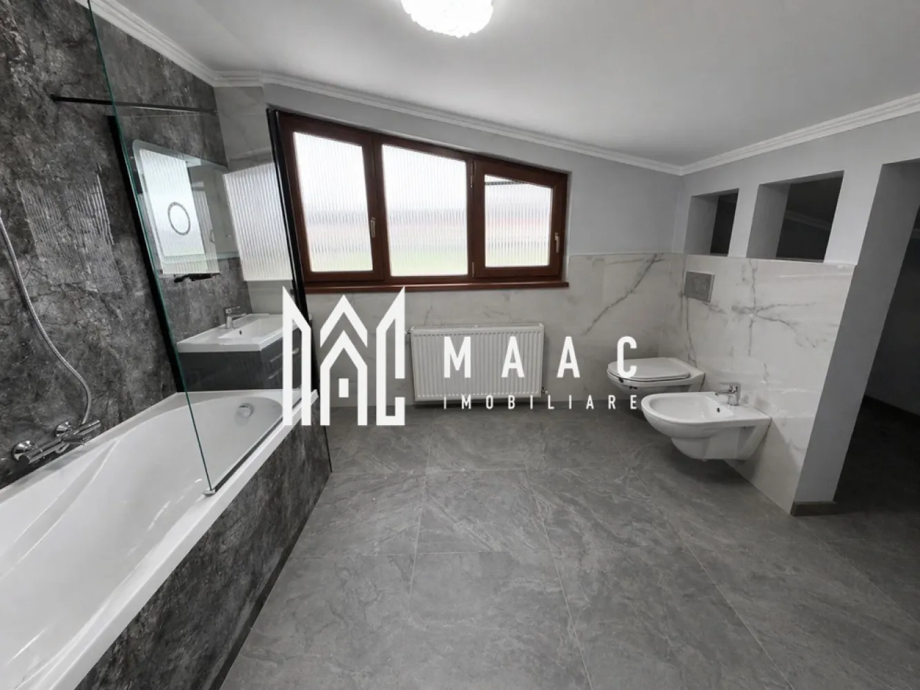 Casă 5 camere | 220 mpu | Cartierul Arhitectilor-Sibiu