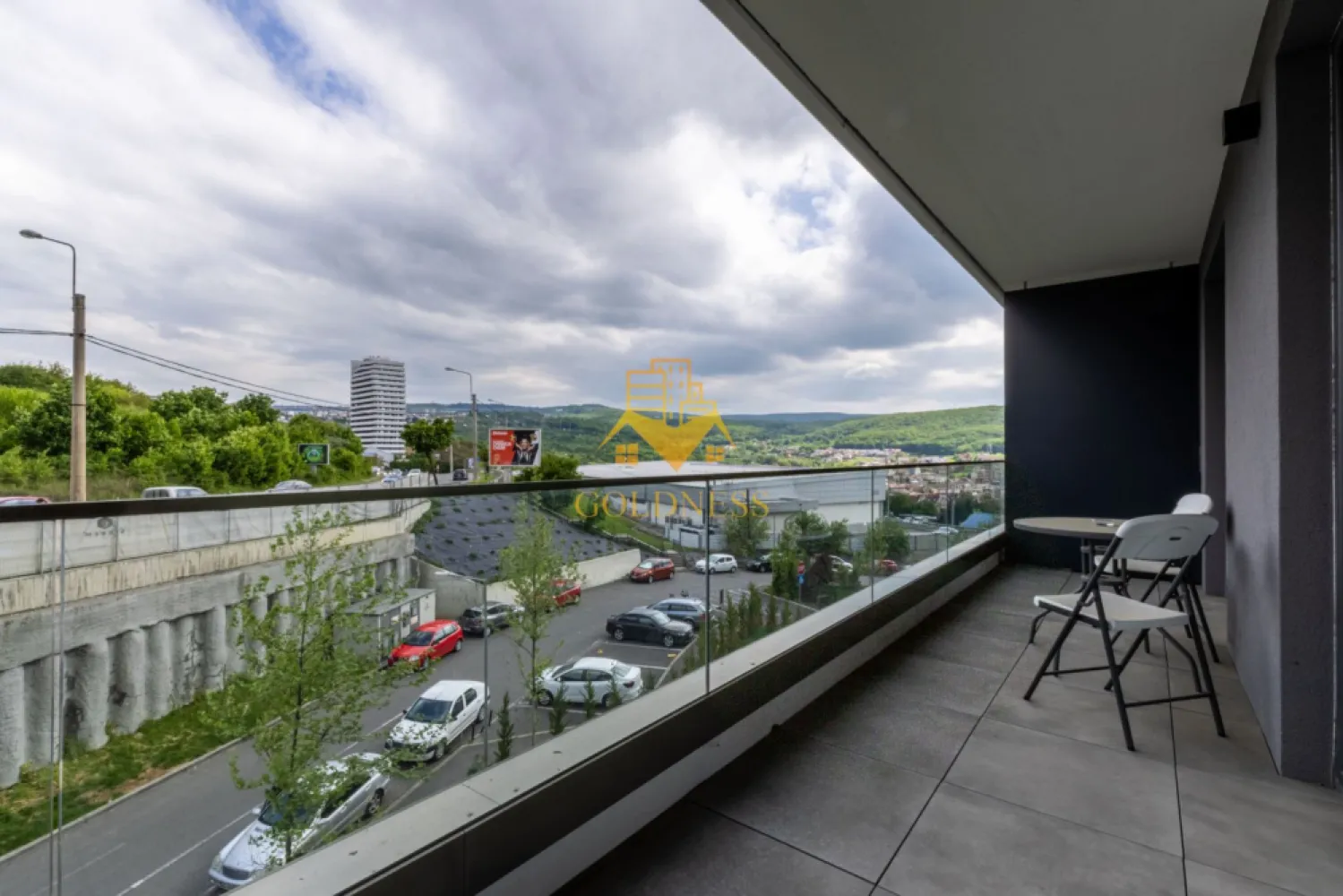 2 camere, garaj, bloc nou, Zorilor zona Golden Tulip,LIDL, Frunzisului