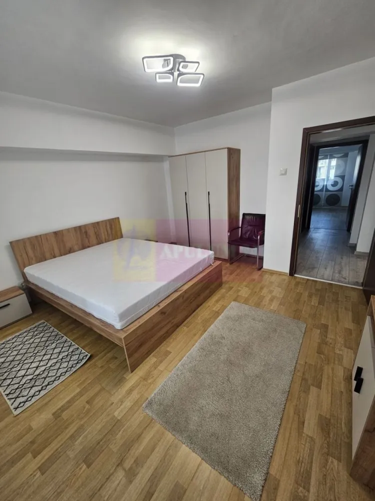 Super oferta apartament.3 camere Bd.Decebal - Agentia Imobiliara Apulum 94 va ofera spre vanzare
Apartament 3 camere, bd.Decebal stradal,2 bai, 2 balcoane, proaspat renovat si mobilat, AC et.6/7, vedere panoramica