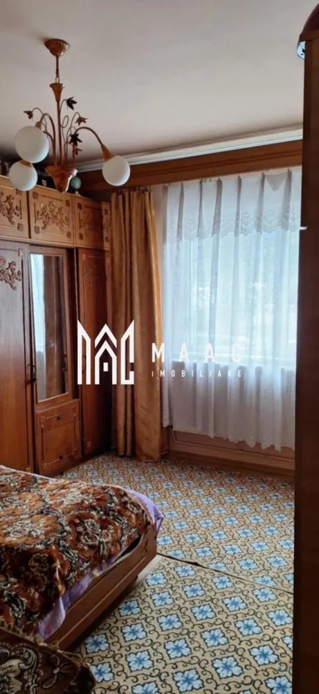 Apartament 2 camere I Brezoi - MAAC IMOBILIARE propune spre vanzare un apartament cu doua camere situat la etajul 4 al unui imobil din localitatea Brezoi, in apropierea statiunii Voineasa si partiei de schi Transalpina. Locuinta necesita renovare. Pentru mai multe detalii precizati telefonic ca ati vazut anuntul cu ID:CP2878707. }}