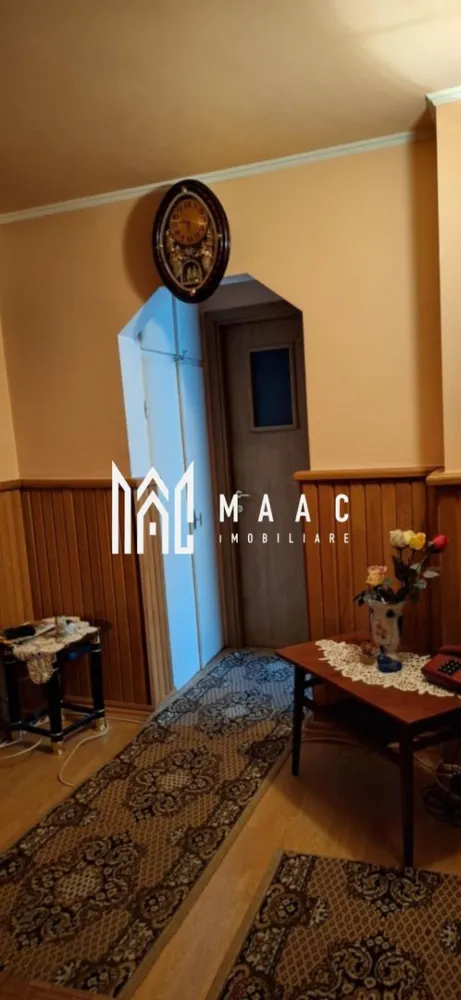 Apartament 2 camere I Brezoi - MAAC IMOBILIARE propune spre vanzare un apartament cu doua camere situat la etajul 4 al unui imobil din localitatea Brezoi, in apropierea statiunii Voineasa si partiei de schi Transalpina. Locuinta necesita renovare. Pentru mai multe detalii precizati telefonic ca ati vazut anuntul cu ID:CP2878707. }}