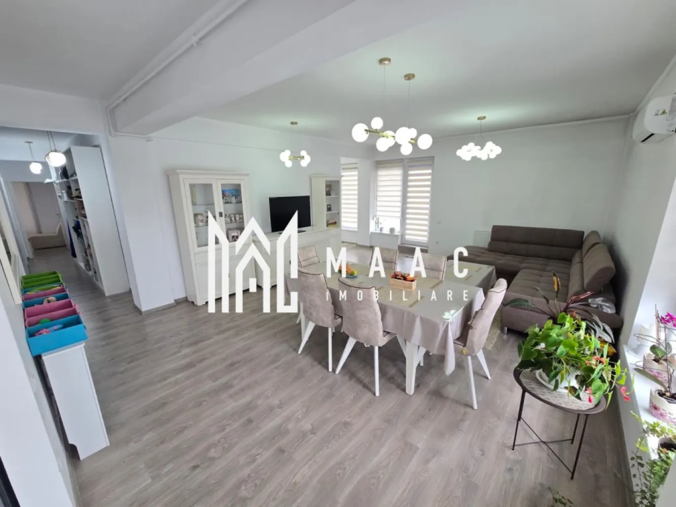 Penthouse superb 4 camere terasa 155 mp READY TO MOVE