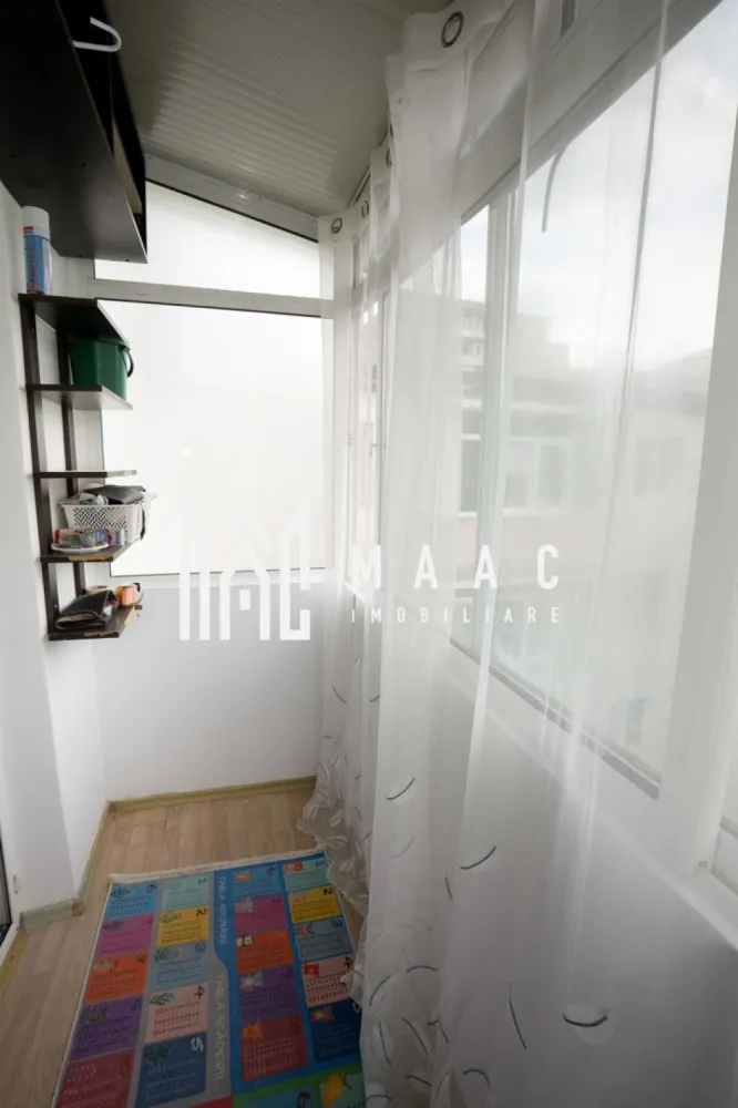 APARTAMENT 3 CAMERE| MOBILAT SI UTILAT| OSTROVENI