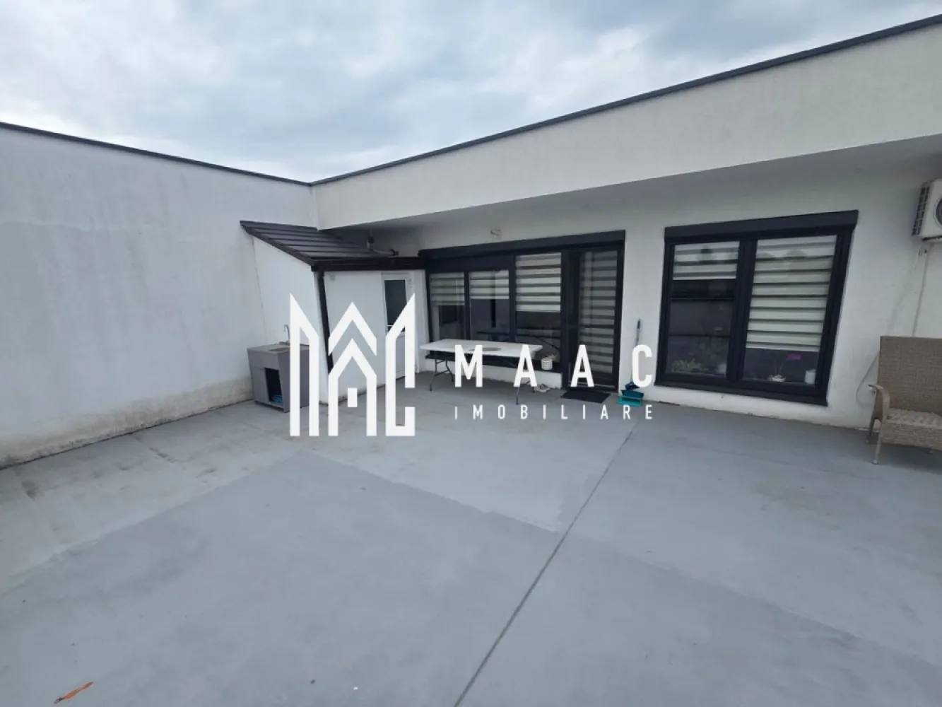 Penthouse superb 4 camere terasa 155 mp READY TO MOVE