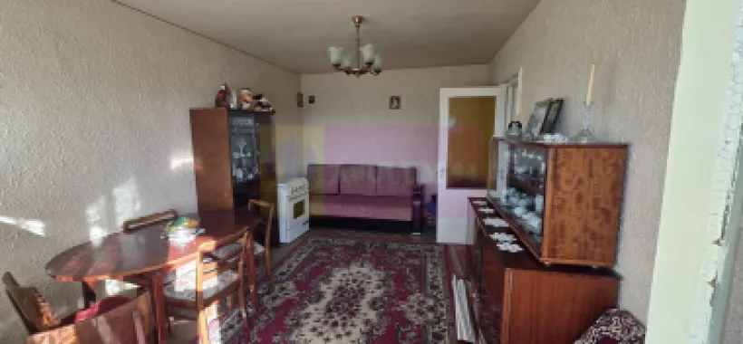 Apartament cu 3 camere de inchiriat in Campina, zona centrala