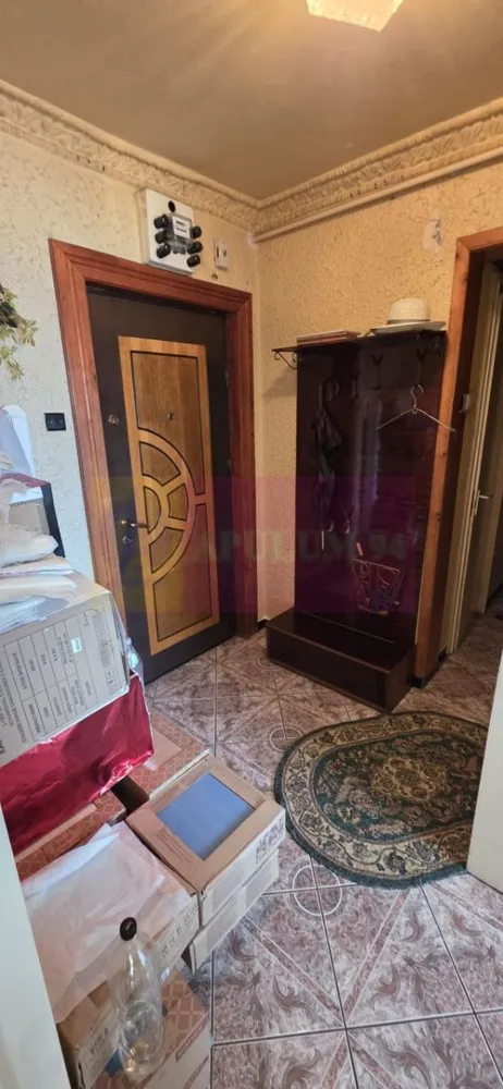 Apartament cu 3 camere de inchiriat in Campina, zona centrala