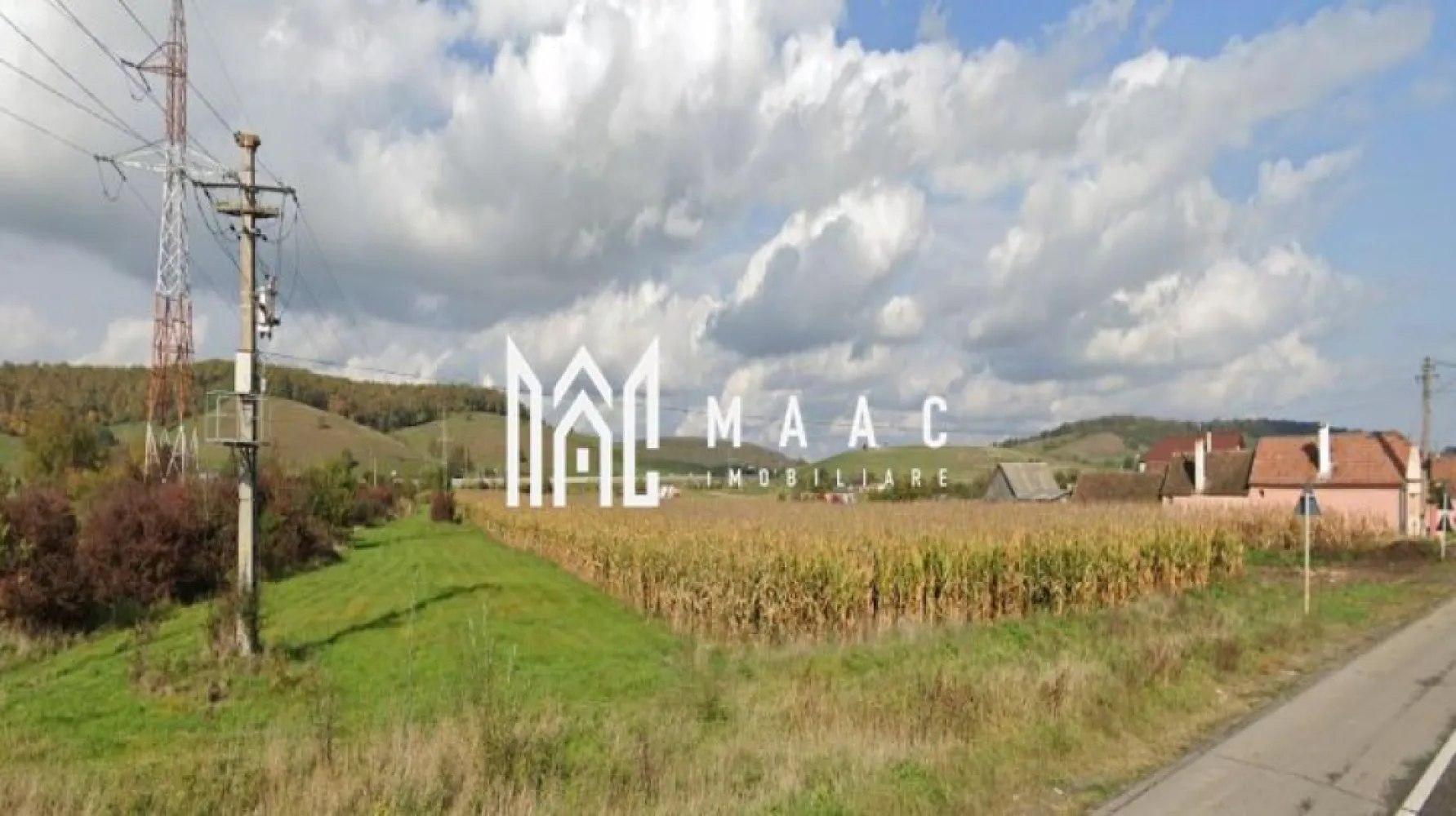 Teren | Proiect Case | Intavilan | 7000mp | Cristian - MAAC Imobiliare ofera spre vanzare teren intravilan, construibil, in Cristian. Terenul se situeaza in apropierea nodului rutier din zona industriala Sibiu vest, Aeroportul Sibiu , parc industrial Cristian la aproximativ 3 km de acesta. 7.000mp teren construibil/intravilan, teren care se poate tranzactiona imediat fiind in intravilanul comunei Cristian, jud. Sibiu avand utilitati (gaz, apa, canal, electricitate retea de medie tensiune). Caracteristici: - Front stradal:38 metri - Distranta față de utilități:10 metri - Lățime de drum:9 metri - Certificat de urbanism - PUZ aprobat. Investitori țintă: - Investitori străini - Dezvoltatori locali Servicii prestate de societatea care vinde terenul: - Intocmirea documentatiei autorizatiei de construire si obtinerea Autorizatiei de Construire Utilitati si Drumuri Serviciul menționat mai sus, va face parte dintr-un contract de servicii de afaceri separat, care va fi negociat pe baza caracteristicilor tehnice și economice a proiectului de constructii. Preț de vânzare a terenului: 50€/mp + TVA (taxare inversă către firme). Pentru mai multe detalii precizati telefonic ca ati vazut anuntul cu ID: CP2065228 }}