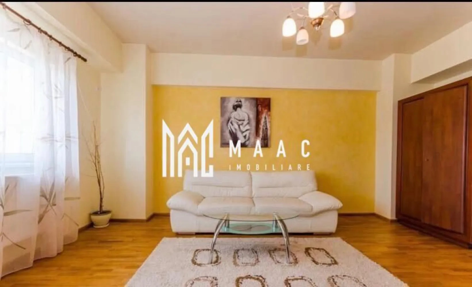Apartament 2 camere | Etaj 1 | Balcon | 57 MPU | Mihai Viteazul - MAAC Imobiliare vă propune spre vânzare un apartament cu 2 camere, decomandat, situat la etajul 1 al unui imobil modern, prevăzut cu 2 lifturi, în Șelimbăr – Bulevardul Mihai Viteazu, județul Sibiu. Detalii proprietate: Suprafață utilă: 57 mp Balcon: 7 mp Compartimentare: Living Bucătărie separată Dormitor Baie Hol Balcon spațios Dotări și beneficii: Apartamentul se vinde complet mobilat și utilat, conform fotografiilor Finisaje moderne Etaj intermediar, ușor accesibil Imobil cu două lifturi Localizare excelentă: Lângă Lidl, Mega Image, Dedeman În imediata apropiere de Piața Rahovei Aproape de școli, biserică și stații de autobuz Acces rapid către Sibiu Pentru mai multe detalii sau programarea unei vizionări, nu ezitați să ne contactați specificand ID: CP2881589 }}