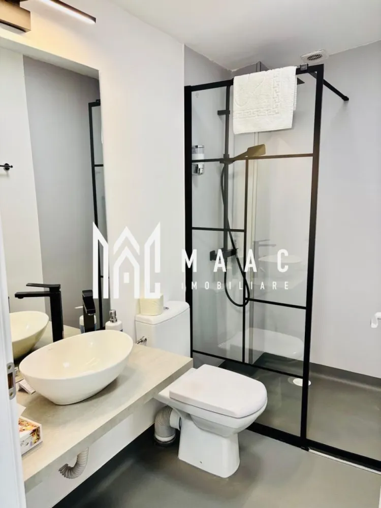 Pensiune 11 Camere | 700Mp | Valea Avrigului | Teren 4600Mp - MAAC Imobiliare vă propune spre vânzare o proprietate de excepție în Valea Avrigului – zonă turistică premium Vă prezentăm două proprietăți situate pe același teren, într-una dintre cele mai căutate zone turistice din județul Sibiu – Valea Avrigului, locație ideală atât pentru investiție, cât și pentru locuire permanentă. Casa 1 – Pensiune / Proprietate turistică O construcție solidă, cu potențial excelent de exploatare turistică sau organizare evenimente. Suprafață utilă: 700 mp 10 camere 10 băi Sală de mese / living generos Bucătărie completă Sală de conferințe / evenimente Ideală pentru pensiune, retreat-uri, team building-uri sau evenimente private. Casa 2 – Casă de locuit Perfectă pentru proprietar sau administrator, oferind confort și intimitate. Suprafață utilă: 130 mp 2 camere Living Bucătărie Baie + hol Teren și facilități Suprafață teren util: 4.600 mp Curte mare, zonă verde amenajată Loc de joacă pentru copii Foișor Acces facil Avantaje cheie Zonă turistică extrem de căutată Proprietate versatilă – investiție + locuire Cadru natural deosebit, liniște și intimitate Potențial ridicat de dezvoltare și randament Pentru mai multe detalii sau pentru a programa o vizionare, vă rugăm să ne contactați specificând ID:CP2865720 }}