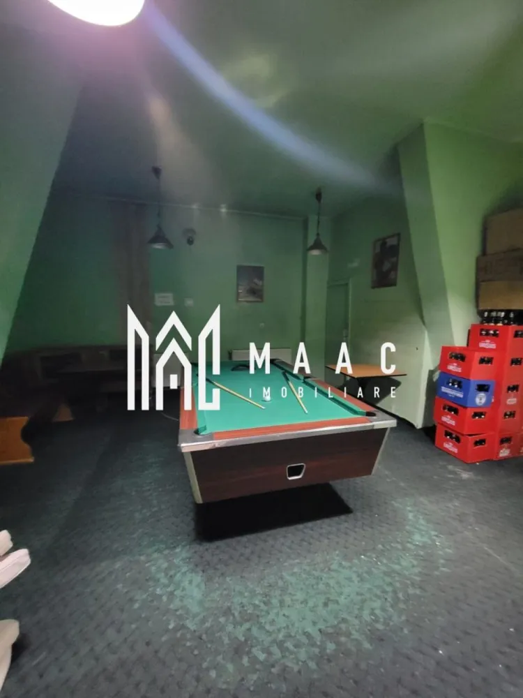 Spatiu comercial | Centru | 140 mp | Terasa 91 mp | Loc parcare - MAAC Imobiliare vă propune spre închiriere un spațiu comercial generos, situat ultracentral în Brezoi, la parter de bloc, într-o zonă cu vizibilitate foarte bună și acces facil. Proprietatea este amplasată în zona KM 0, aproape de magazinul Annabella, fiind ideală pentru diverse activități comerciale, birouri, servicii sau showroom.
Spațiul beneficiază de o suprafață utilă de 140 mp și o terasă generoasă de 91 mp, oferind multiple posibilități de amenajare și desfășurare a activității într-un cadru modern și accesibil.
Caracteristici:
Spațiu comercial de închiriat
Suprafață utilă de 140 mp
Terasă de 91 mp
Situat la parter de bloc
Poziționare centrală – KM 0 Brezoi
Ideal pentru activități comerciale sau birouri, clinica medicala
Disponibil pentru închiriere pe termen lung
Compartimentare:Spațiu open-space generos
2 băi
Terasă exterioară spațioasă
Acces facil direct din stradă
Dotări și beneficii:
1 loc de parcare inclus
Vizibilitate foarte bună
Acces rapid pietonal și auto
Spațiu versatil și ușor de amenajat
Zonă circulată și bine conectată
Avantaje:
Poziționare excelentă, aproape de Annabella
Ideal pentru cafenea, restaurant, birouri, clinică, salon sau magazin
Terasă generoasă pentru activități comerciale
Închiriere pe perioadă lungă
Acces facil către principalele puncte de interes din Brezoi
Zonă cu trafic și potențial comercial foarte bun
Pentru mai multe informații și programarea unei vizionări, echipa MAAC Imobiliare vă stă la dispoziție.ID 3107702