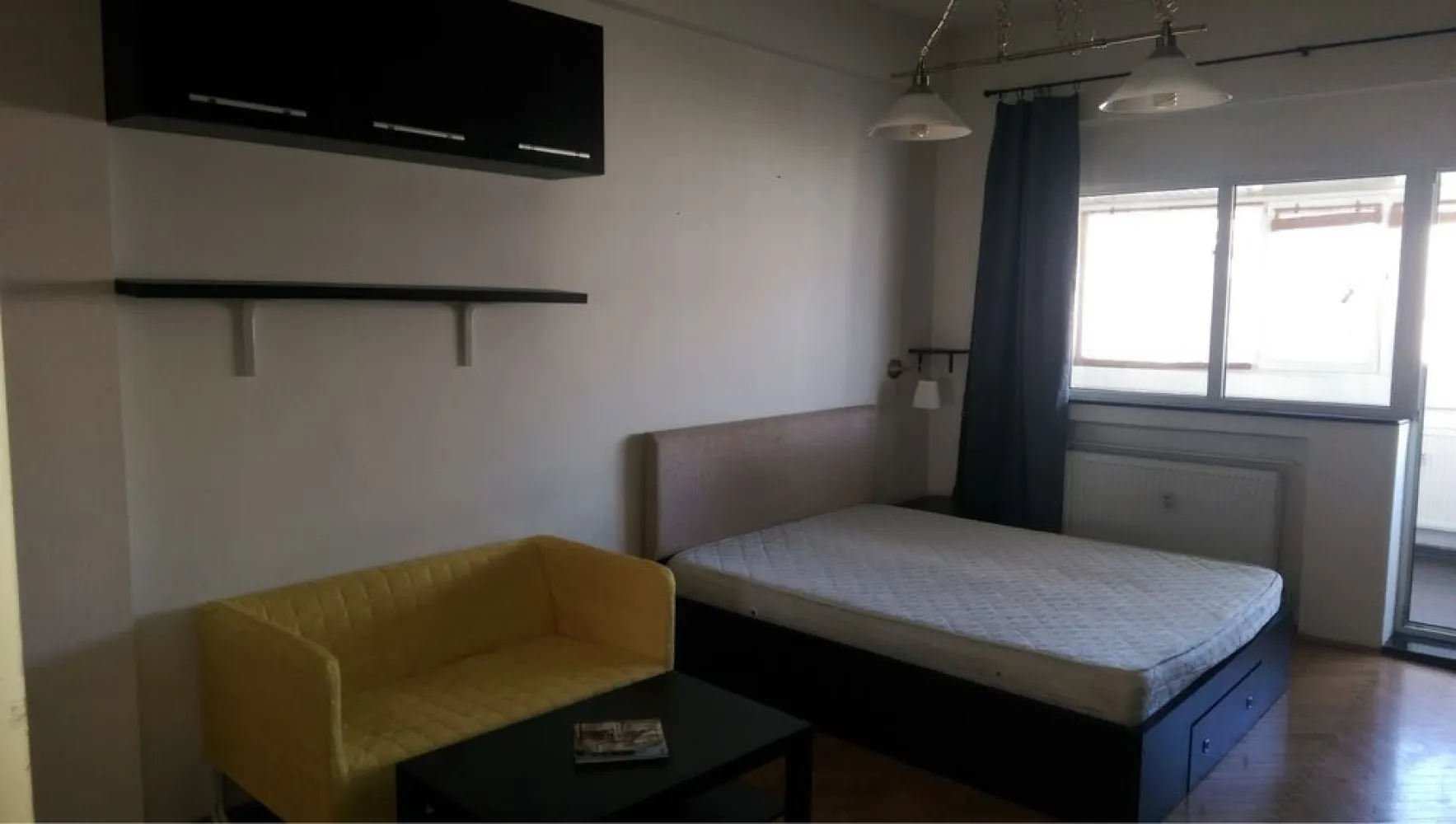 BRASADAS închiriază garsoniera 40mp la etajul 6 Piata Romana. - Agenția imobiliara BRASADAS inchiriaza garsoniera in Piata Romana la etajul 6 cu suprafata utila de 40 mp.