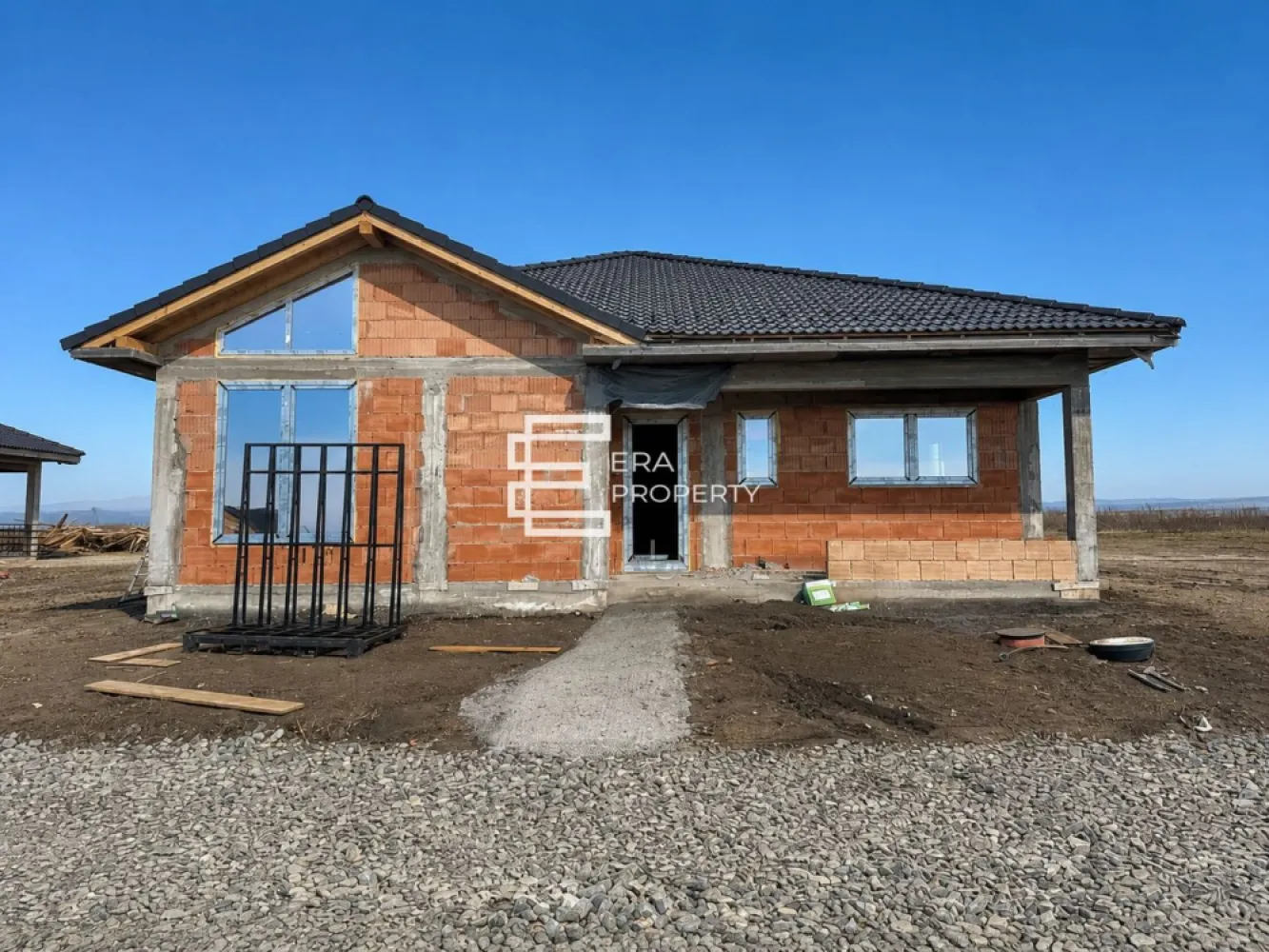 Casă individuală 120 mp utili | Teren 600 mp | Pompă de căldură | Șura Mică