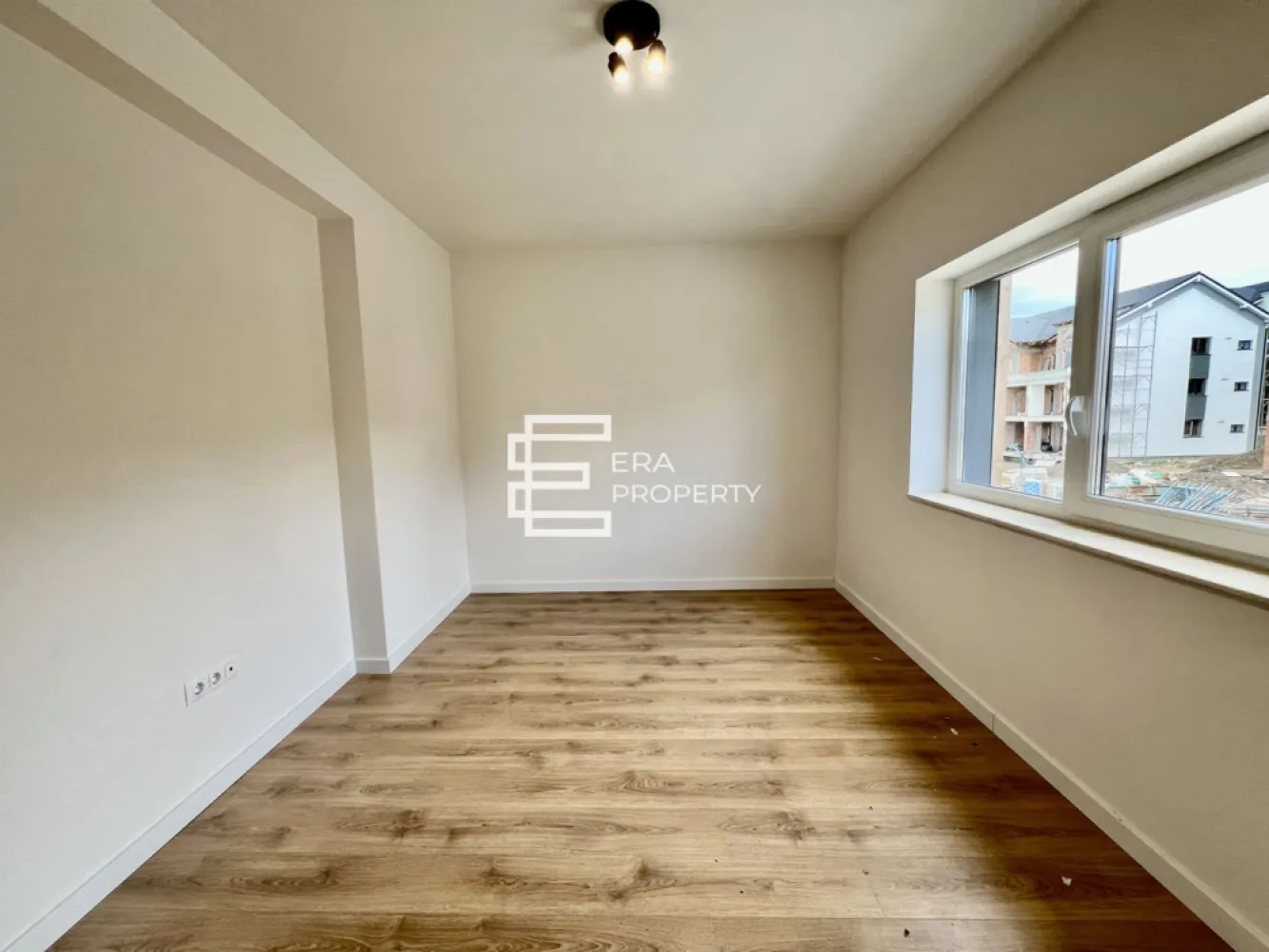 Apartament 3 camere/71 mp, /LA CHEIE /zona Industriala Vest