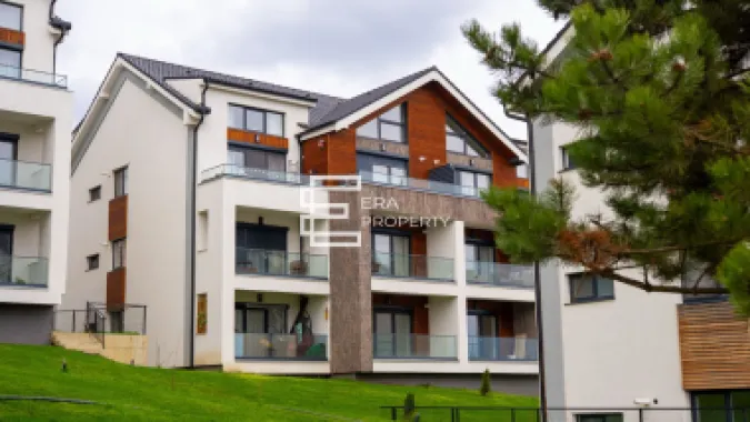 Apartament tip penthouse partial mobilat , Intabulat,zona Cristian
