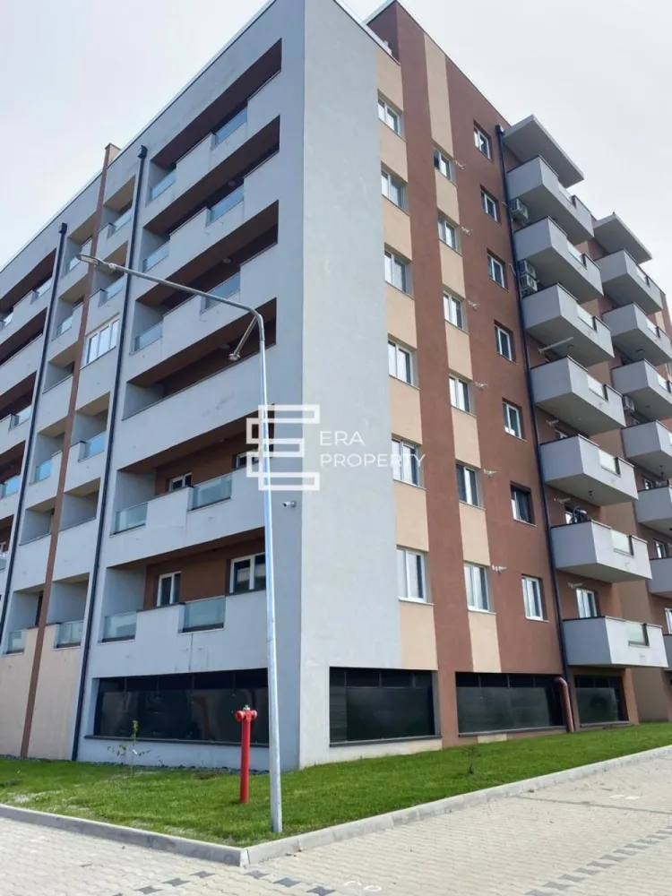 Apartament 3 camere, bloc nou, Calea Surii Mici-Zona de Vest