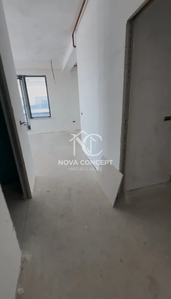 Apartamente la cheie în Pipera - Voluntari | 2.000€ / mp construit - Avem disponibile apartamente noi de 2 și 3 camere (în funcție de suprafața de care ai nevoie), finalizate și gata de mutare imediată.
Există posibilitatea achiziționării și a unui loc de parcare.

Marele plus al acestui proiect? Terasele extrem de mari. Ai un spațiu exterior generos, perfect utilabil, destul de greu de găsit la construcțiile noi din zonă.

 Se predau la cheie, cu finisaje complete.

 Preț : 2.000 Euro / mp construit +TVA.
Pentru detali: 0724360947