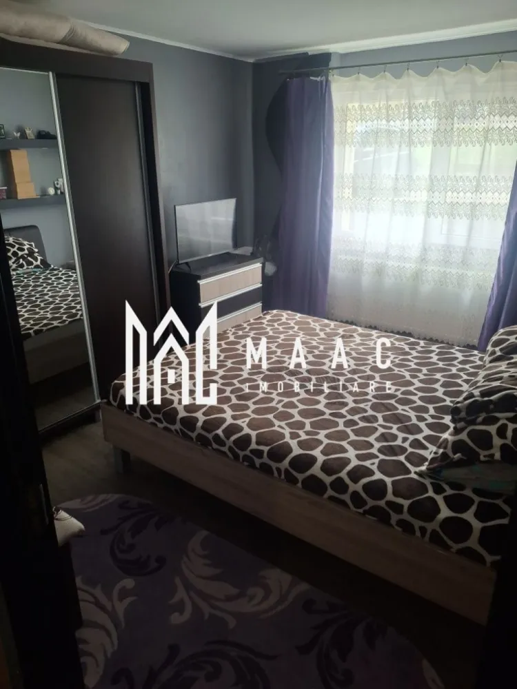 Apartament 2 camere | parter | mobilat si utilat | centrala termica - MAAC IMOBILIARE vă propune spre vânzare un apartament cu 2 camere, situat la parterul unui bloc bine întreținut, anvelopat termic, în zona Petrișor din Râmnicu Vâlcea – o zonă apreciată pentru liniște, siguranță și accesibilitate.

Locuința dispune de o compartimentare practică și eficientă, oferind un spațiu confortabil și bine organizat. Apartamentul a fost renovat integral, fiind pregătit pentru mutare imediată, fără a necesita investiții suplimentare.

Printre dotările și avantajele proprietății se numără:
-centrală termică proprie pe gaz, ce asigură un control optim al temperaturii și costuri reduse de întreținere pe timp de iarnă
-tâmplărie PVC cu geam termopan, pentru un plus de confort termic și fonic
-bloc anvelopat termic, contribuind semnificativ la eficiența energetică
-balcon închis, prevăzut cu calorifer, ideal pentru a fi utilizat ca spațiu suplimentar pe tot parcursul anului
-poziționare la parter, oferind acces facil, potrivit inclusiv pentru familii cu copii sau persoane în vârstă

Imobilul este amplasat într-o zonă foarte liniștită, ferită de agitația urbană, dar totodată cu acces rapid către puncte de interes. În imediata apropiere se află parc și loc de joacă pentru copii, ceea ce face proprietatea ideală pentru familii.
Datorită poziționării, dotărilor și costurilor reduse de întreținere, acest apartament reprezintă o alegere excelentă atât pentru locuință personală, cât și pentru investiție.

Pentru mai multe detalii sau pentru programarea unei vizionări, echipa MAAC IMOBILIARE vă stă la dispoziție!
ID: CP2994388