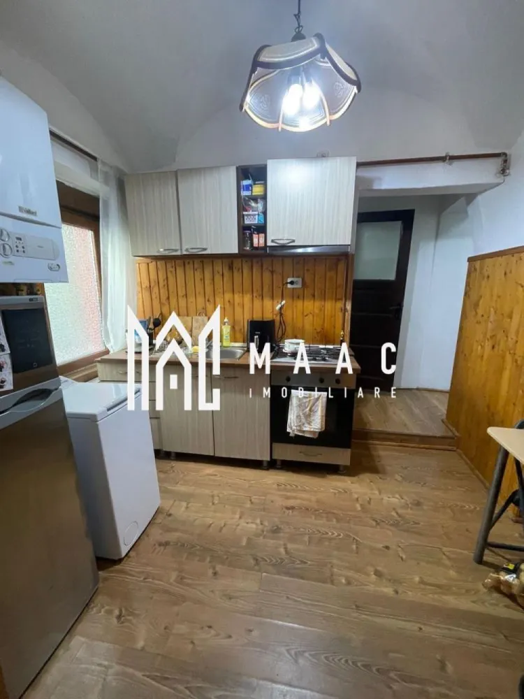 Garsoniera | Ultracentral | 50 mp - MAAC Imobiliare vă propune spre închiriere o garsonieră situata in zona centrala a orasului, o locație apreciată pentru accesul facil către punctele de interes. Proprietatea este ideală pentru o persoană sau un cuplu care își dorește o locuință modernă, complet echipată și disponibilă imediat.

Garsoniera este complet mobilată și utilată, oferind un spațiu practic și confortabil pentru locuire, situata într-o zonă linistita in centrul orasului.

Garsoniera este disponibilă imediat.

Caracteristici:
-Amplasare la parterul imobilului
-Zonă centrala
-Complet mobilată și utilată
-Aproape de supermarketuri
-Acces facil la mijloace de transport
-Aproape de școli
-Disponibilitate imediată
-Nu se acceptă animale de companie

Se percepe o garanție în cuantumul unei chirii lunare. 

Nu se acceptă animale de companie.

Pentru mai multe detalii, vă rugăm să menționați telefonic numărul CP3111631.