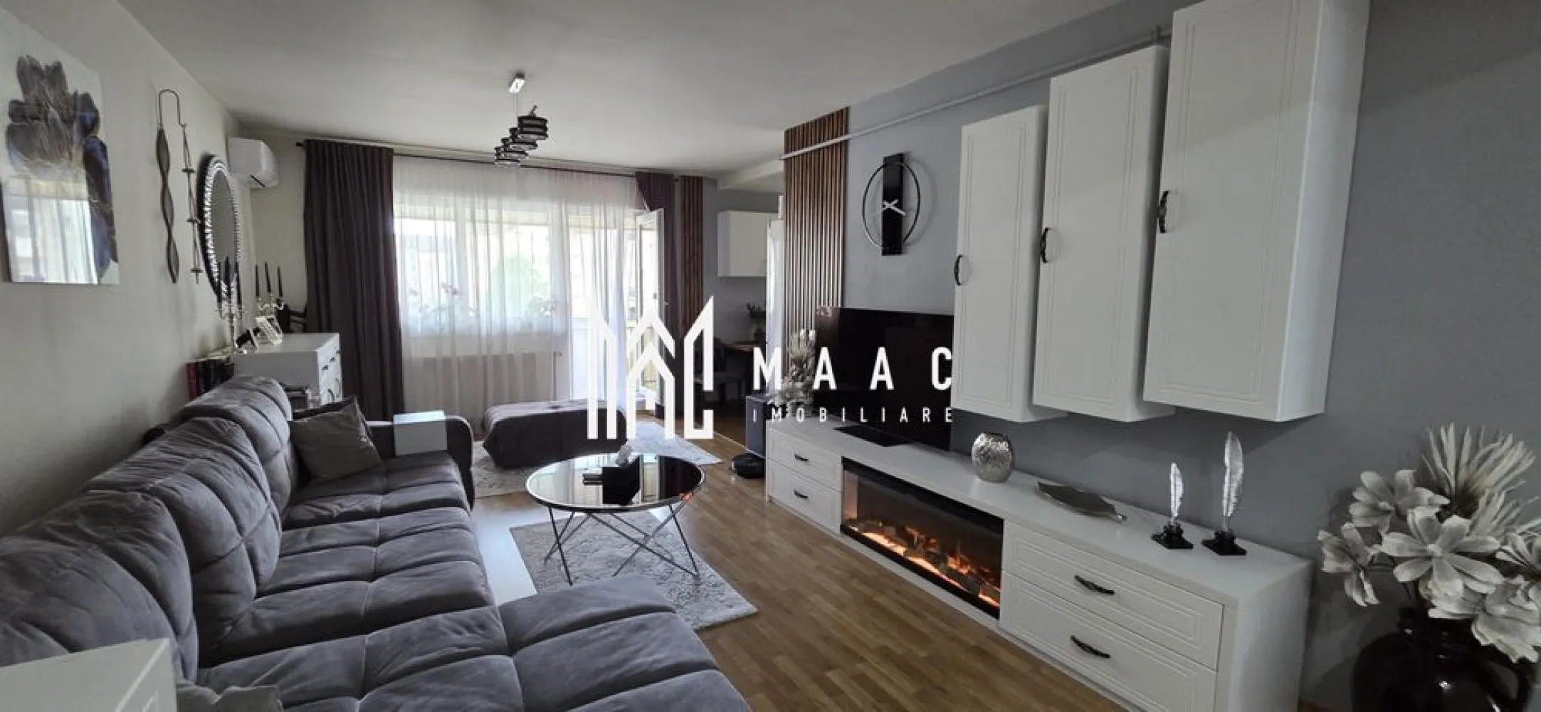 Apartament 3 camere | Decomandat | 2 Locuri de parcare | Turnișor - MAAC Imobiliare vă propune spre vânzare un apartament spațios și modern, situat în zona Turnișor.

Caracteristici principale
• apartament decomandat, luminos și eficient compartimentat
• suprafață utilă de 67 mp + balcon generos de 10 mp
• situat la etajul 2 din 4
• se vinde complet mobilat și utilat
• 2 locuri de parcare incluse în preț, prevăzute cu blocatoare

Compartimentare și dotări
• living spațios, cu șemineu electric cu degajare de căldură
• 2 dormitoare
• baie
• balcon de 10 mp
• aer condiționat
• centrală termică Vaillant aflată încă în garanție
• mașină de spălat rufe
• uscător de rufe
• mașină de spălat vase

Avantaje și beneficii
• acces rapid către magazine, școli, grădinițe și mijloace de transport
• posibilitate de achiziționare separată a unei pivnițe de 7 mp

Pentru mai multe detalii sau programarea unei vizionări, vă rugăm să ne contactați și să menționați ID-ul proprietății: CP3096326.
