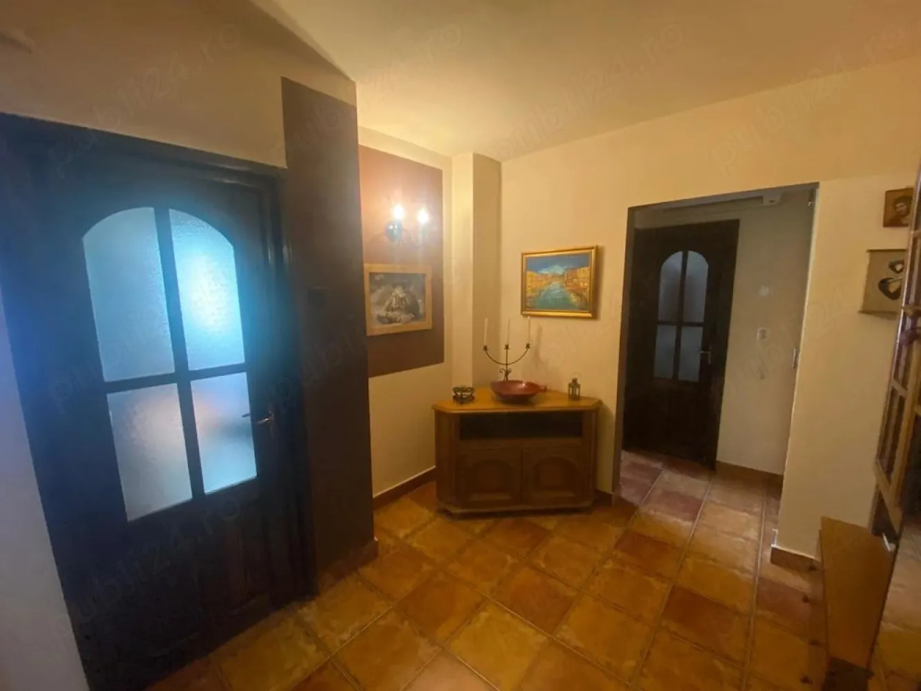 De inchiriat apartament 2 camere Piata Centrala, 430 euro