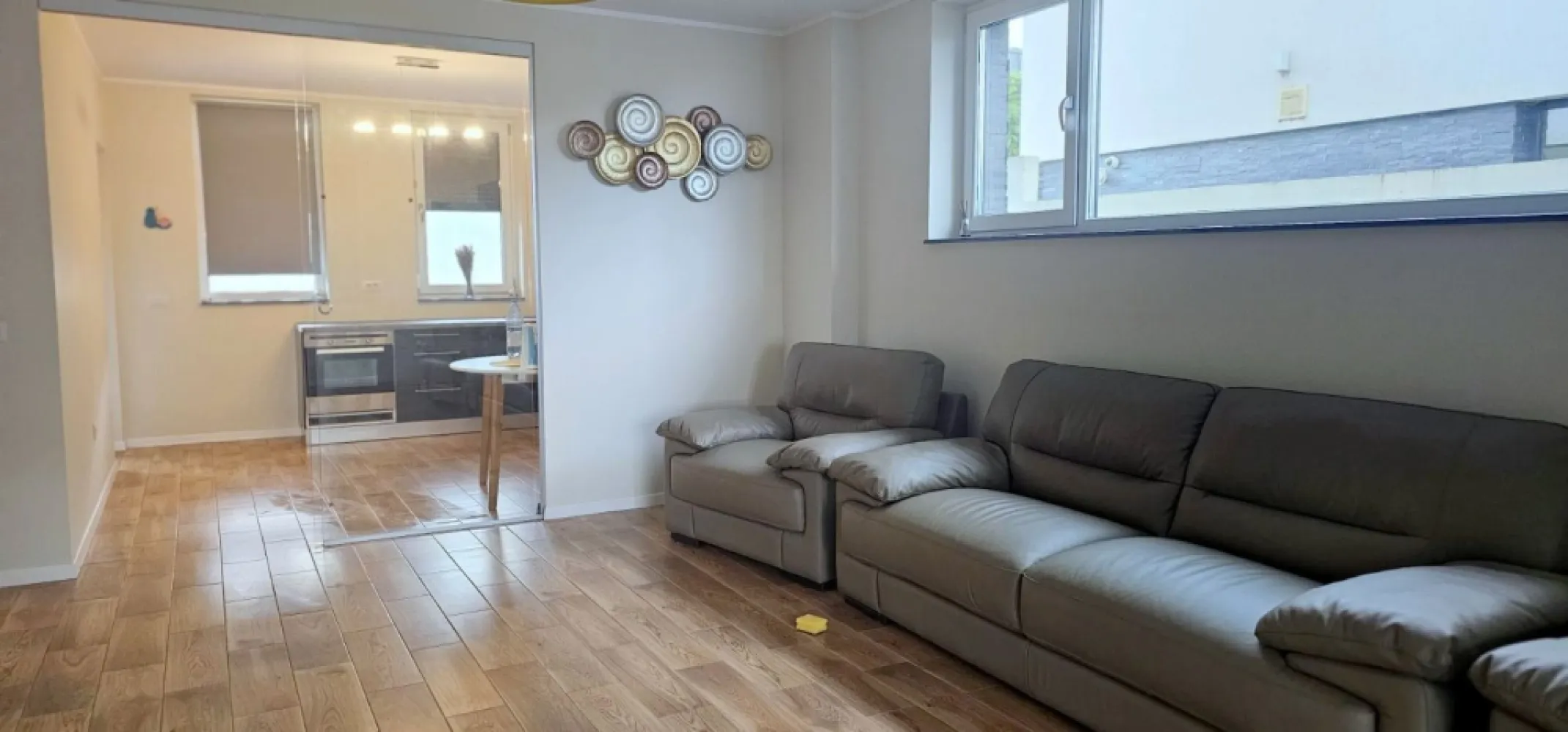 De vânzare casă premium tip duplex, vedere spre Lacul Brates, comision 0%