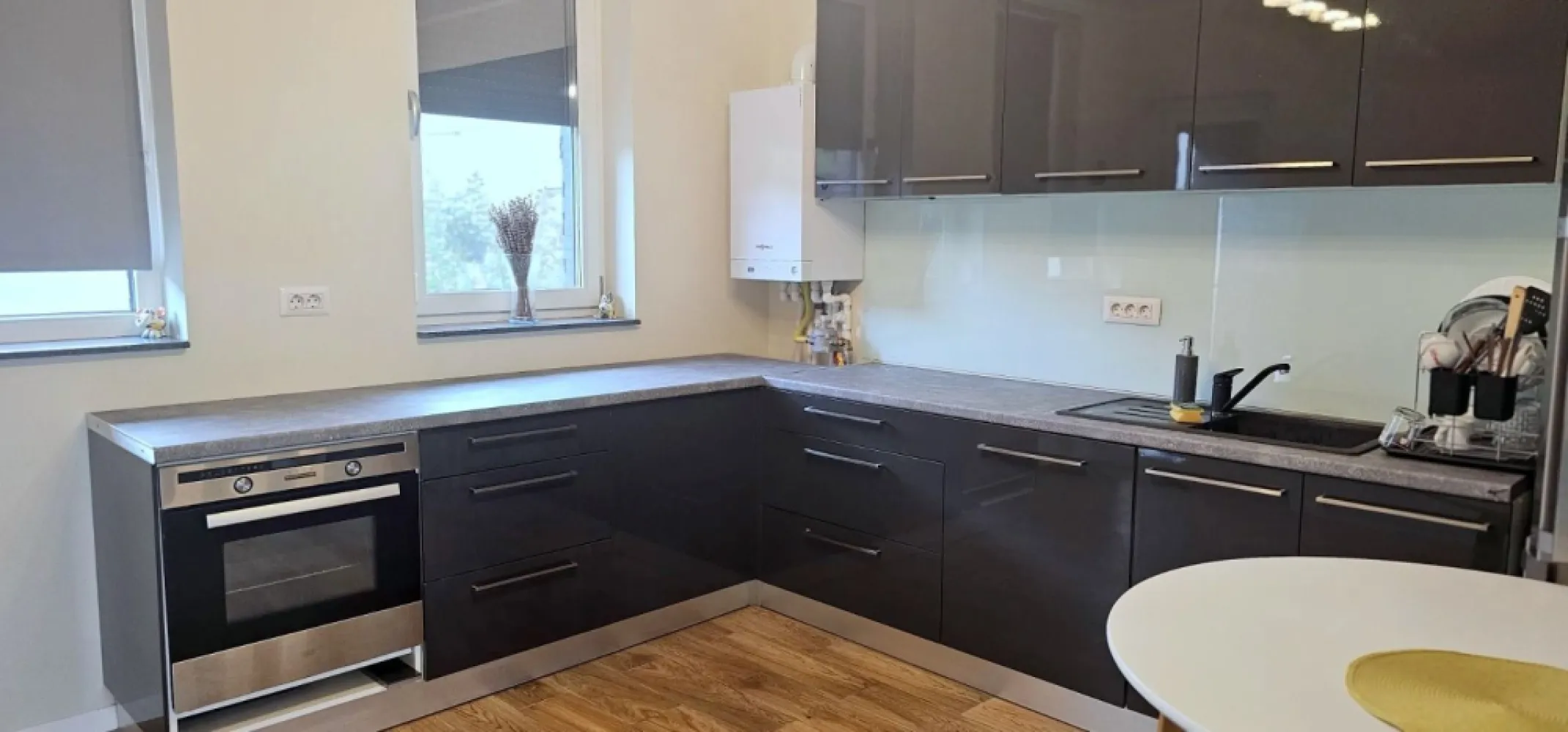 De vânzare casă premium tip duplex, vedere spre Lacul Brates, comision 0%