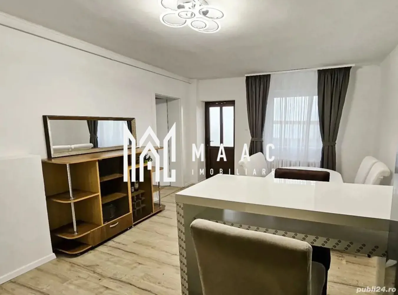 Casa individuala | 5 camere | Curte | Garaj | Turnisor - MAAC Imobiliare propune spre vânzare o casă individuală, cu 5 camere, pivniță, garaj, anexe și 300mp teren liber, este situată într-o zonă de case din Turnișor. Structura casei: Demisol: pivniță. Parter : 1 dormitor, casa scării, debara, baie cu geam si cadă, hol mare, living cu bucătărie open space. Etaj : 3 dormitoare, baie cu geam si cadă, hol. Mandarda : se poate amenaja. Alte avantaje : - balcon, - garaj pentru protejarea vehiculelor, - magazie și anexe utile, - solar pentru grădină, - zona pentru barbeque. Casa a fost renovata in acest an, a fost schimbat inclusiv parchetul, usile interioare, o parte din mobilier, etc. Camerele luminoase, înalte și spațioase, pereții sunt grosi, exteriorul este izolat si renovat recent, prin acestea proprietatea își păstrează aspectul proaspăt. Curtea este amenajată cu pomi și plante ornamentale. Se acceptă și plata prin credit ipotecar. Pentru mai multe detalii precizati telefonic ca ati vazut anuntul cu ID: CP1995284 }}