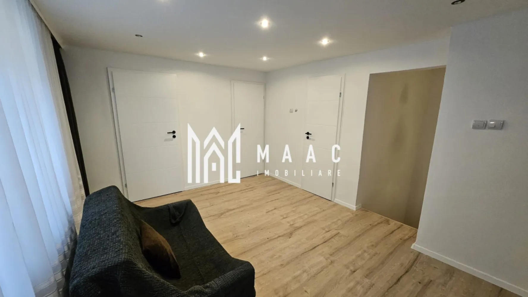 Casa individuala | 5 camere | Curte | Garaj | Turnisor