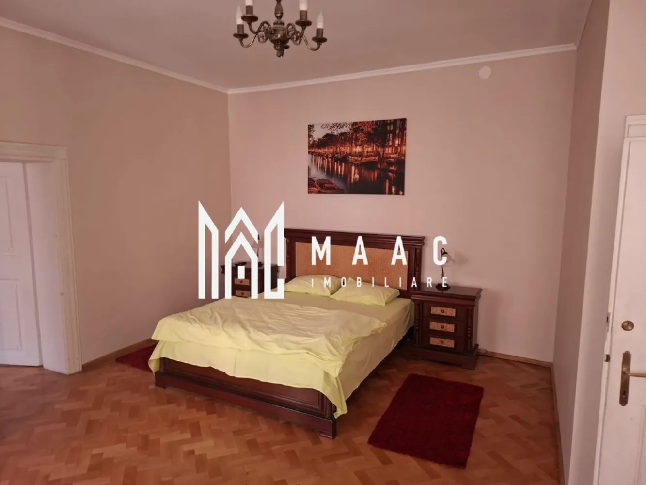 Apartament 3 camere | 70MPU | Etaj 1 | Ultracentral - MAAC Imobiliare vă propune spre închiriere un apartament cu 3 camere, nedecomandat, complet mobilat și utilat,într-o zonă cu acces rapid către toate punctele de interes ale orașului Sibiu. Apartamentul are o suprafață de 70mp și este compartimentat astfel: -2 dormitoare -1 living -1 baie -1 bucătărie Poziționarea centrală reprezintă un avantaj major, imobilul aflându-se în apropierea instituțiilor publice, zonelor comerciale, restaurantelor, cafenelelor și mijloacelor de transport în comun, cu acces facil către principalele artere ale orașului. Condiții de închiriere: Nu se acceptă animale de companie Nu se acceptă fumători Se percepe garanție în cuantumul unei chirii Pentru mai multe detalii sau programarea unei vizionări, vă rugăm să ne contactați și să specificați ID: CP2883730. }}