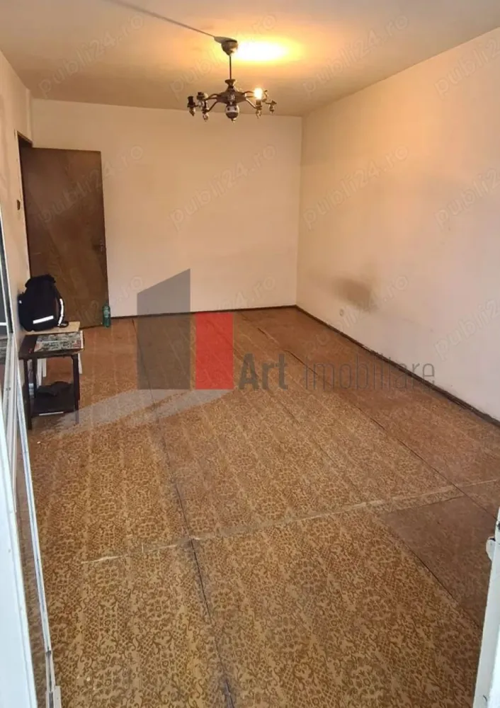 APARTAMENT 3 CAMERE LACUL TEI