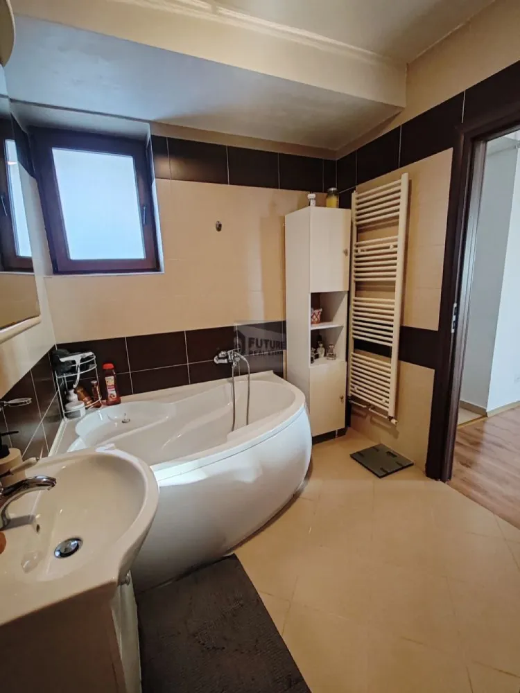 Închiriere Apartament Modern 2 Camere + Mansardă