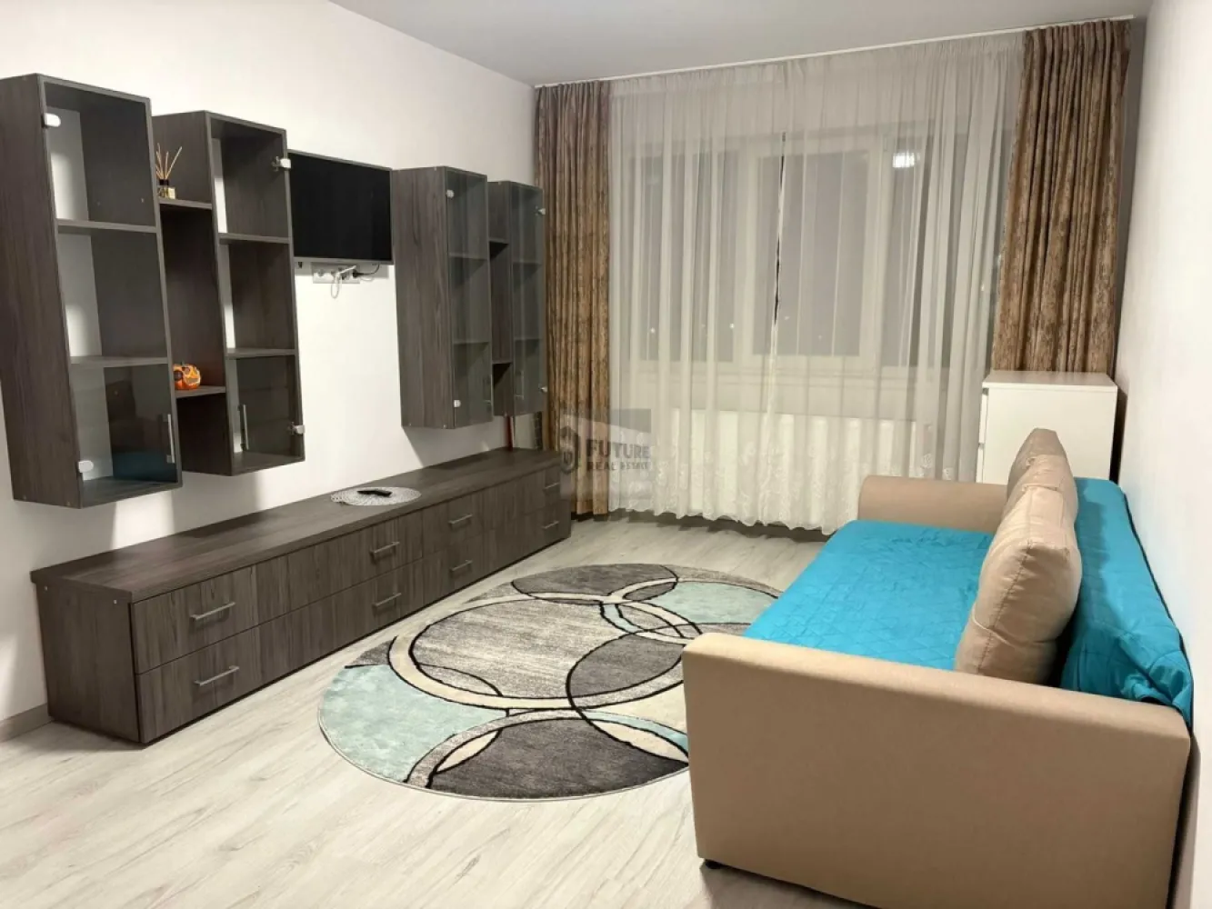 Locul unde începe povestea voastră– Apartament modern în bloc nou - ✨ Căutăm viitorii locuitori pentru un cămin cu personalitate! ✨ Future Real Estate vă prezintă un apartament cochet, într-un bloc nou modern, perfect pentru cei care își doresc confort, liniște și stil într-una dintre cele mai căutate zone din București! 🏡 DETALII LOCAȚIE & CONFIGURAȚIE: 🔹 Apartament cu 2 camere — ideal pentru un cuplu sau tineri profesioniști 🔹 Compartimentare inteligentă și luminoasă 🔹 Suprafață utilă generoasă și balcon pentru momente de relaxare 🔹 Situat într-un bloc nou și bine întreținut – confort și siguranță la fiecare pas 🌟 CE TE AȘTEAPTĂ AICI: ✨ Living primitor și luminos ✨ Dormitor liniștit, perfect pentru odihnă ✨ Bucătărie funcțională, ușor de personalizat ✨ Baie modernă și spațioasă ✨ Finisaje de calitate, totul bine îngrijit 💡 PLUSURI DE CARE TE vei bucura: ✔ Centrală termică proprie ✔ Aer condiționat ✔ Internet & cablu deja instalate ✔ Zonă liniștită, cu acces facil către transport, magazine și puncte de interes 📍 Locație excelentă – Sector 4: La doar câteva minute de: • Supermarketuri & centre comerciale • Transport în comun • Parcuri și spații verzi 💖 Acesta nu este doar un apartament – este un loc care așteaptă să devină “acasă”. Dacă îți dorești un spațiu cald, funcțional și modern, abia așteptăm să îți arătăm această proprietate! 📩 Contactează-ne azi pentru vizionare! Future Real Estate – găsim împreună locul perfect pentru tine! }}