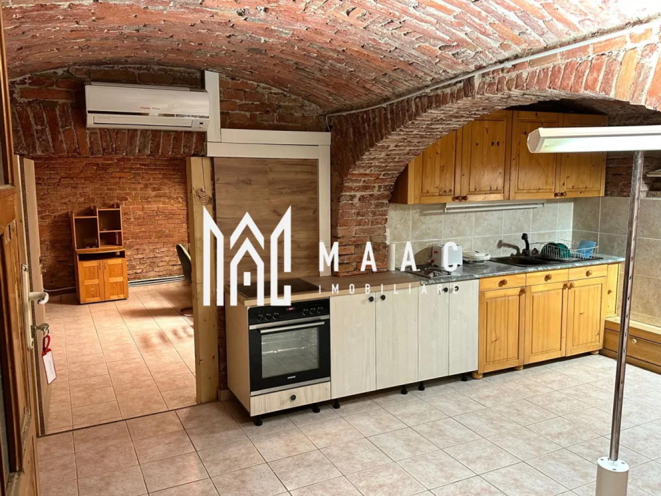 Casa Individuala | 8 camere | 6 bai | 300 mpu | Turnisor
