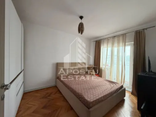 Apartament cu 3 camere, de vanzare, zona Kiriac, Timisoara