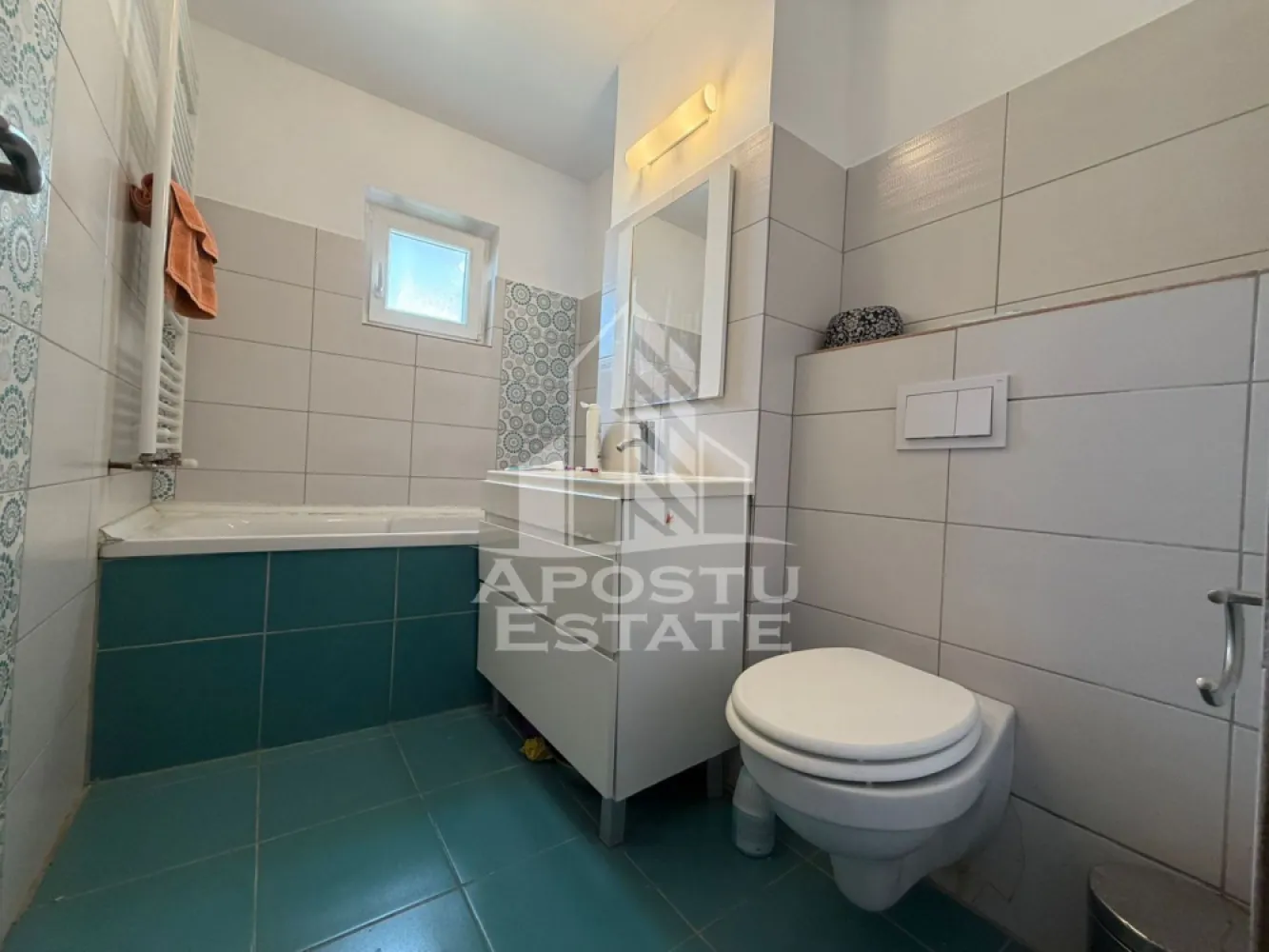 Apartament cu 3 camere, de vanzare, zona Kiriac, Timisoara