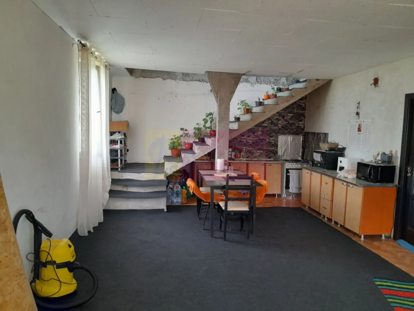 VARASTI / GR - CASA P+1+M (4 CAM) DE VANZARE