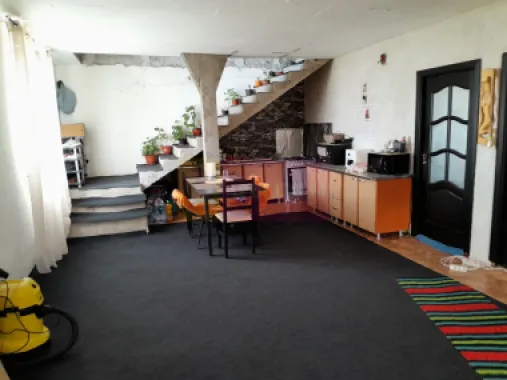 VARASTI / GR - CASA P+1+M (4 CAM) DE VANZARE