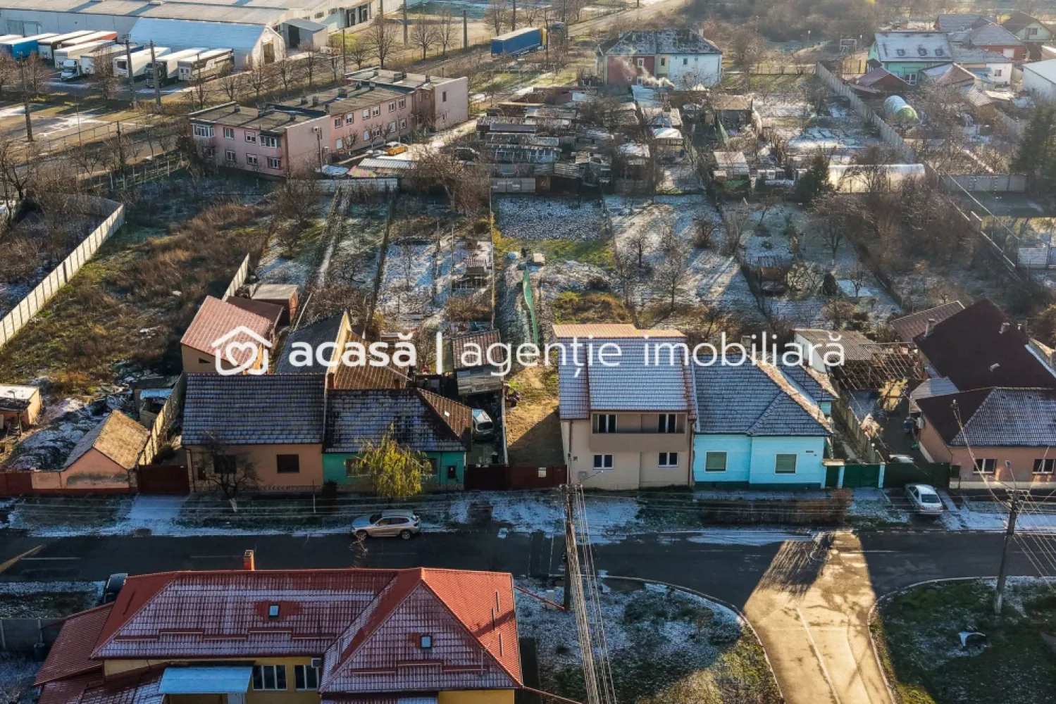 Casă nouă cu etaj semifinalizată, zonă liniștită în Aradul Nou