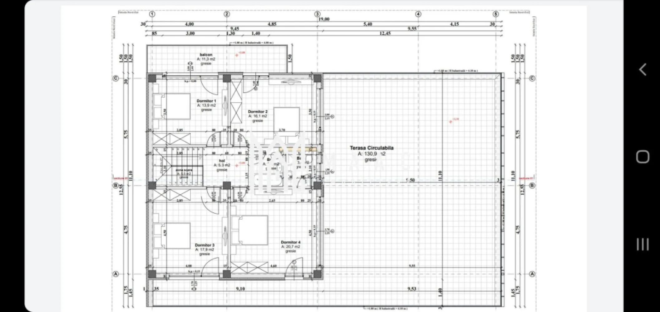 Casa de lux | Teren 1190 mp | Piscina interioara - MAAC Imobiliare vă propune spre vânzare o casă individuală exclusivistă situată într-o zonă liniștită din Cisnădie, ideală pentru cei care își doresc confort, intimitate și o panoramă spectaculoasă asupra împrejurimilor. Proprietatea se remarcă prin arhitectura modernă, spațiile generoase și compartimentarea eficientă, fiind alegerea potrivită pentru o familie care caută o locuință premium în apropierea Sibiului.

Casa are o suprafață utilă de 172 mp și este compartimentată inteligent pentru a oferi funcționalitate și confort în fiecare încăpere.

Parter – living luminos cu bucătărie open-space, baie și piscină interioară, perfectă pentru relaxare în orice sezon
Etaj – 4 dormitoare spațioase, 2 băi moderne și o terasă cu o priveliște deosebită

Imobilul este amplasat pe un teren generos de 1190 mp, oferind multiple posibilități de amenajare exterioară, spațiu verde și un plus de intimitate. Zona în care se află proprietatea este apreciată pentru liniște, aer curat și acces facil către Sibiu și punctele de interes din Cisnădie.

Casa se va preda complet finisată, LA CHEIE, cu atenție la detalii și materiale de calitate, fiind pregătită pentru mutare imediată după finalizare.

Pentru mai multe informații și programarea unei vizionări, vă rugăm să precizați telefonic că ați văzut anunțul cu CP3118018.