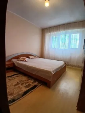 De inchiriat apartament 2 camere Mazepa 2, et. 9, 350 euro