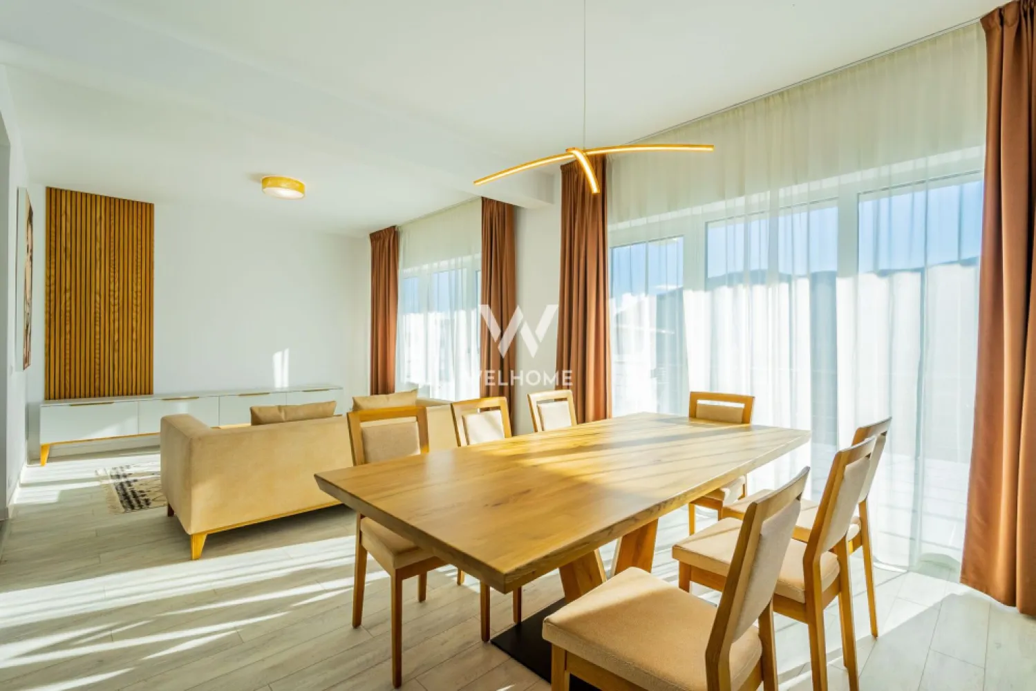 Casa modernă - finisata Premium - 5 camere, Cisnadioara, Sibiu - Casa individuala cu nivel sporit de calitate, pozitionata intr-un ansamblu rezidențial din inima naturii, la doar 15 minute de Sibiu, acces facil spre aeroport și stațiunea turistica Păltiniș. 
Perfect pentru familii care caută liniște, spațiu și calitate superioară a construcției.

Compartimentat astfel:
- 5 camere | 3 băi | 2 bucătării | 2 terase
- Suprafață utilă: 177 mp
- Teren 460mp
- Casa poate fi predata cu sau fără garaj (39 mp)
- Predare: primăvara 2026
- Opțiuni: finisate la cheie sau complet mobilat & utilat.

Detalii tehnice:
Ușă de exterior termopan Rehau – 7 camere
Tâmplărie PVC Rehau Sinego – 3 foi de sticlă cu protectie UV, 7 camere, feronerie Maco Multimatic, mânere Roto
Uși interioare Bella Casa
Parchet 10 mm
Centrală termică în condensare Viessmann + radiatoare Ecorad
Instalație electrică completă – echipamente Schneider
Sape elicopterizate
Pereți interiori: cărămidă 15/25 cm, zugrăviți lavabil alb (2 straturi)
Pereți exteriori: cărămidă 25 cm + izolație polistiren 10 cm
Terasa placata cu gresie, balustrade din inox.
Instalații de apă, canalizare, gaz și curent – funcționale și contorizate individual.
2x locuri de parcacare incluse in pret.

Pret: 280.000 euro + Tva
Comision 0%

Se poate achita cash, credit ipotecar sau rate direct de la constructor.
*Pozele sunt cu titlu de prezentare.
Programeaza o vizionare - 0745 99 55 37 Mihai