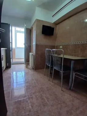 De inchiriat apartament 2 camere Mazepa 2, et. 9, 350 euro