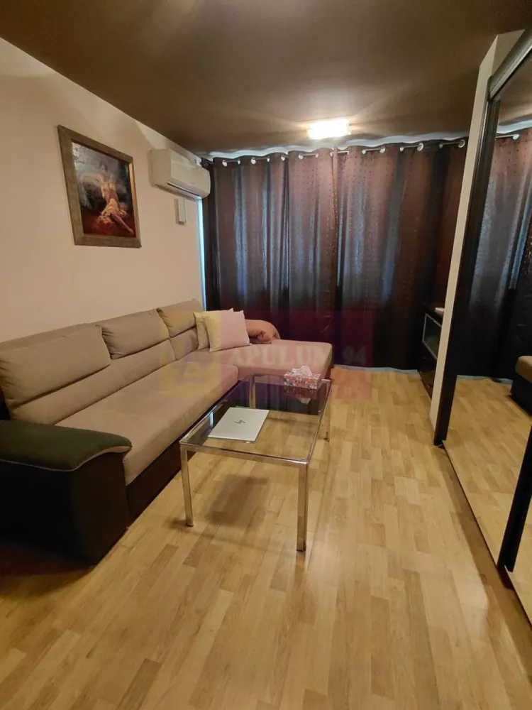 Apartament4 camere pe bd 13Septembrie stradal-Marriott, gresie VERSACE