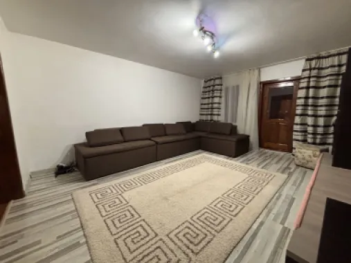 De vanzare apartament 3 camere, 85 mp, I.C. Frimu, 125.000 euro