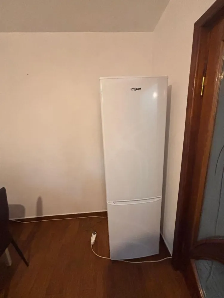 De vanzare apartament 3 camere, 85 mp, I.C. Frimu, 125.000 euro
