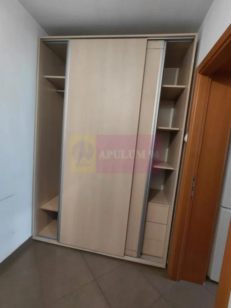 Garsoniera la inchiriere in rondul Alba Iulia - Va oferim spre inchiriere o garsoniera la Piata Alba Iulia-Unirii, cu vedere la bulevard, la etajul 4/8, decomandata, mobilata si utilata. Garsoniera este luminoasa si spatioasa cu pat si dressing incapator. Are toate utilitatile: gaze, apa calda, caldura RADET, apa rece, curent. 
Pentru detalii si vizionari contactati agentul Dona Camelia 0733683461