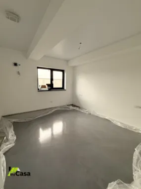Casă cu 6 camere, în Șendreni