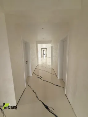 Casă cu 6 camere, în Șendreni